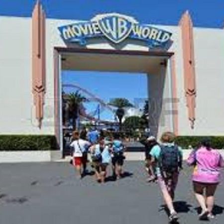 Gold Coast Theme Park Family Villa Ngoại thất bức ảnh